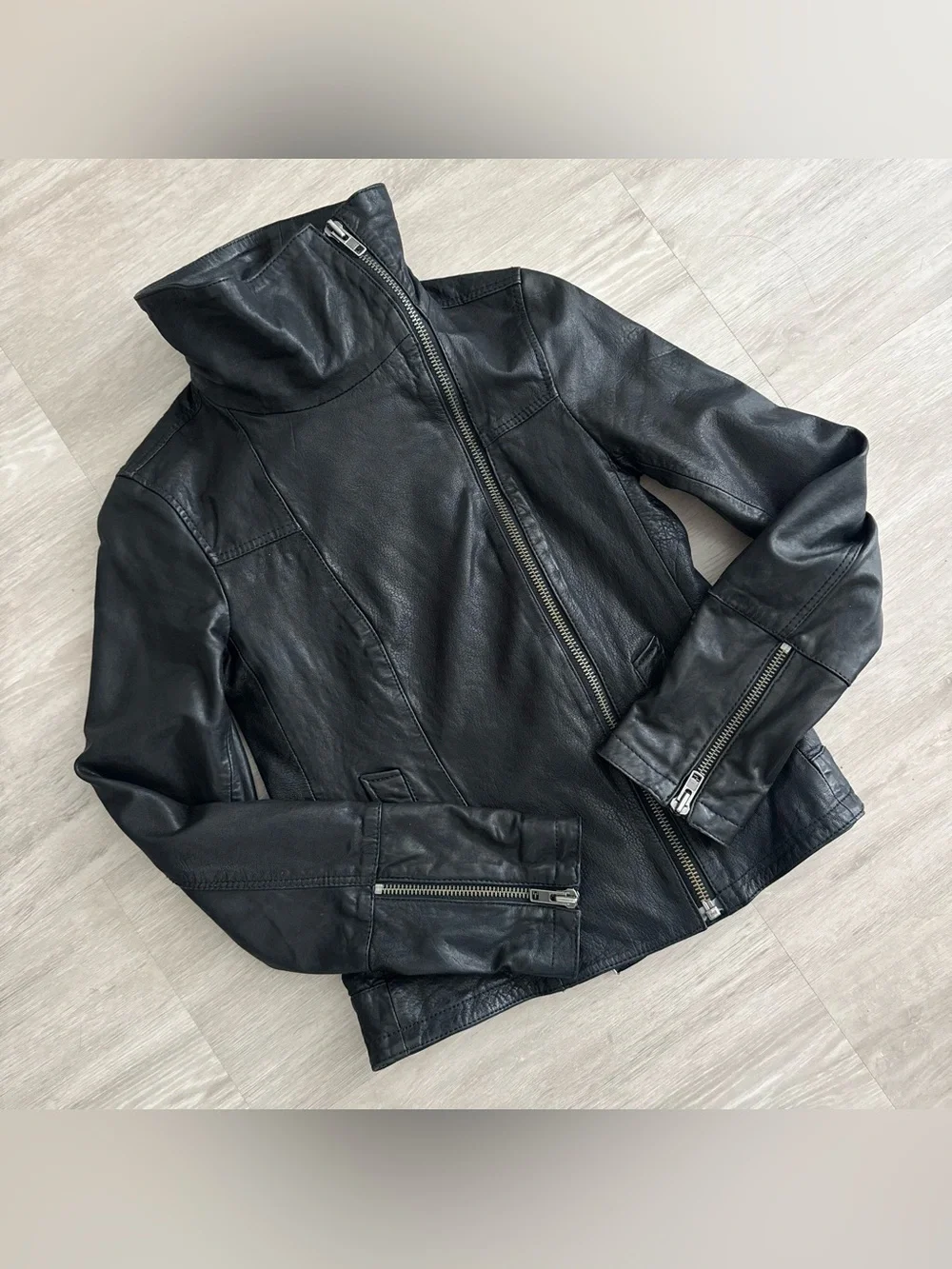 All Saints Vintage Black Leather Asymmetric Zip Jacket - Picture 8 of 16